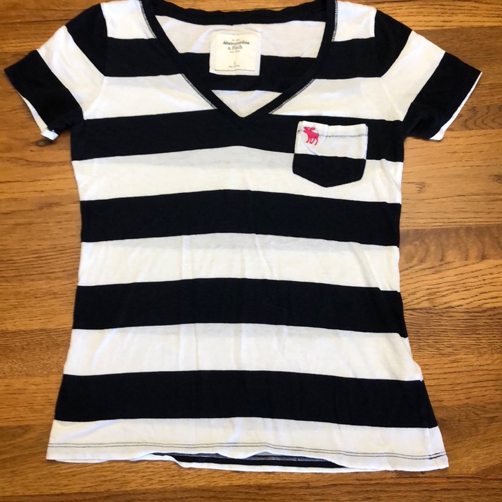 Abercrombie & Fitch T-shirt